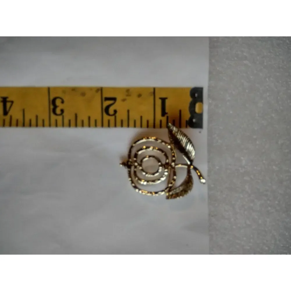 Coro Brooch Gold Tone Apple Leaf Spiral Vintage 1.5 In Fruit Pin Retro Jewelry